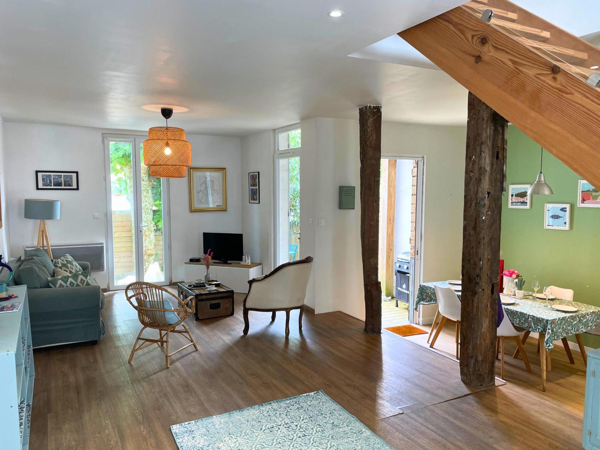 Villa Regis - Jardin-Parking-Wifi-Equipe バイヨンヌ エクステリア 写真